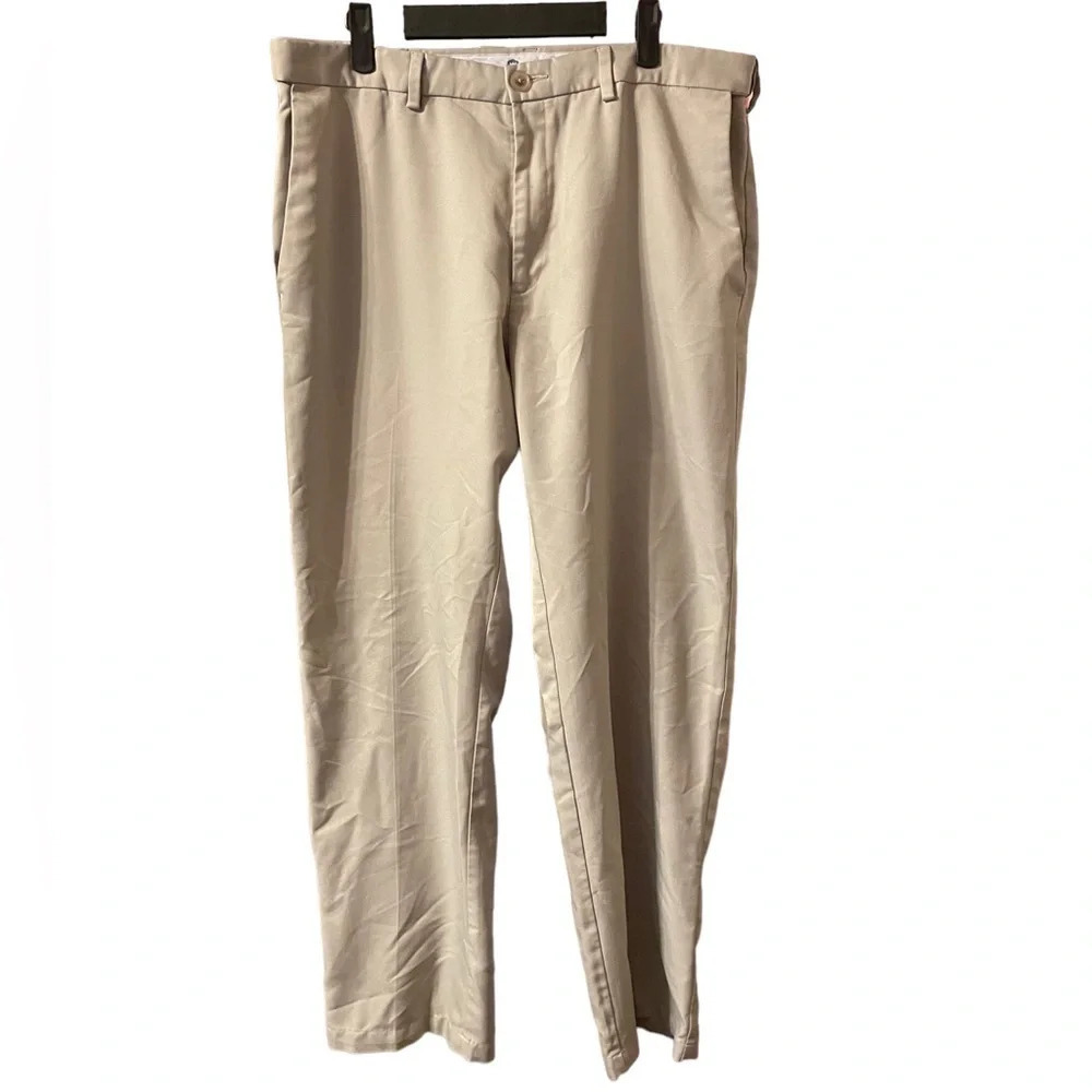 HAGGAR MENS KHAKI TROUSERS